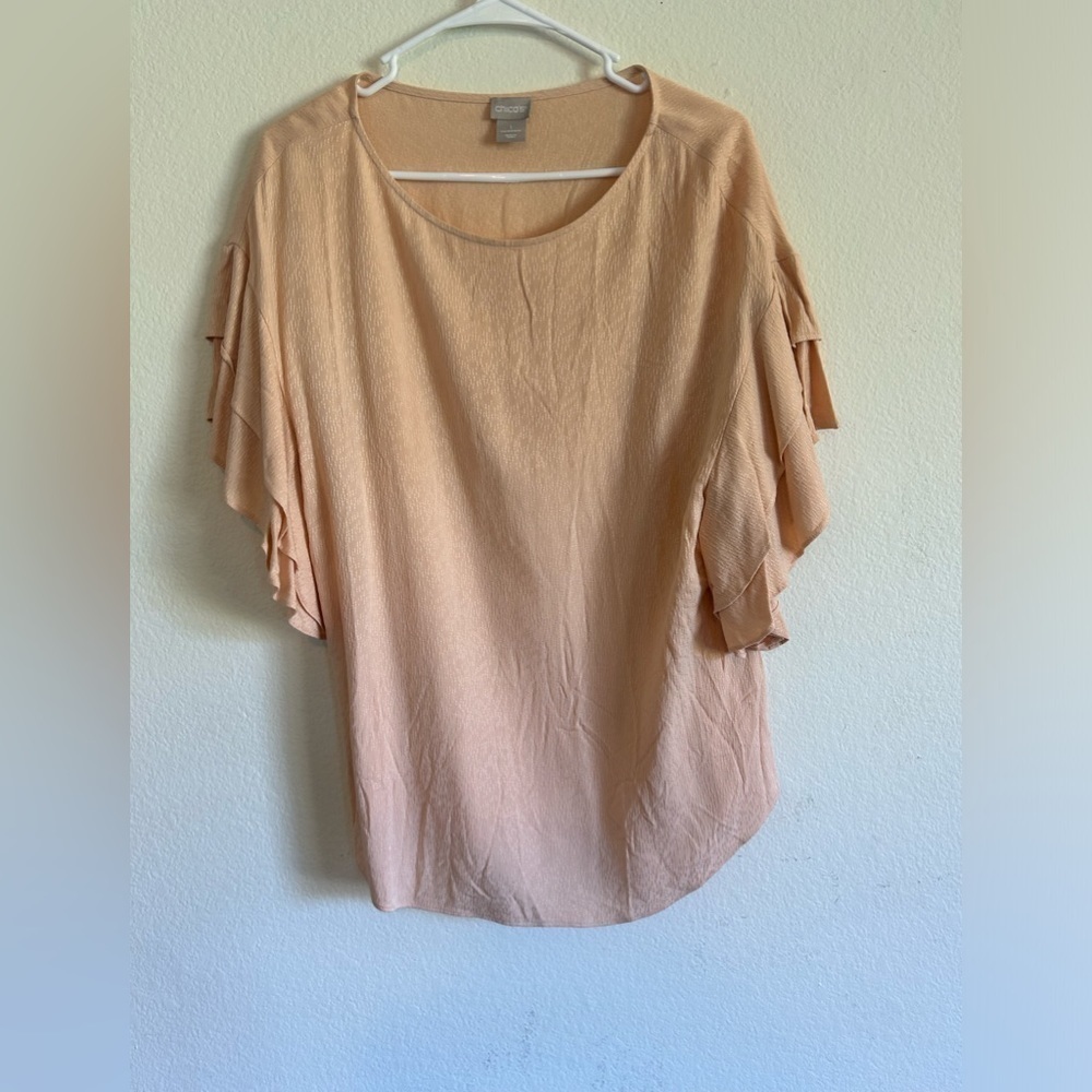 Women's Top Chico's Size 1
Peachy Pink Ruffle Kimono Sleeve Stitch Texture